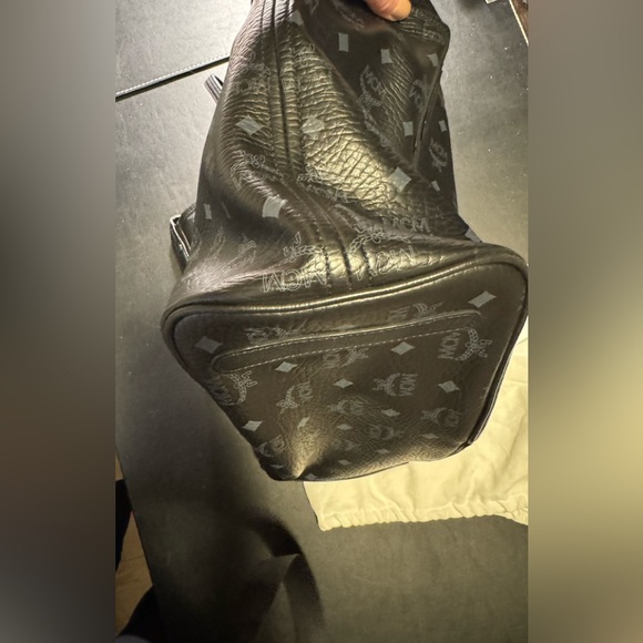 MCM Liz Shopper - Picture 8 of 13